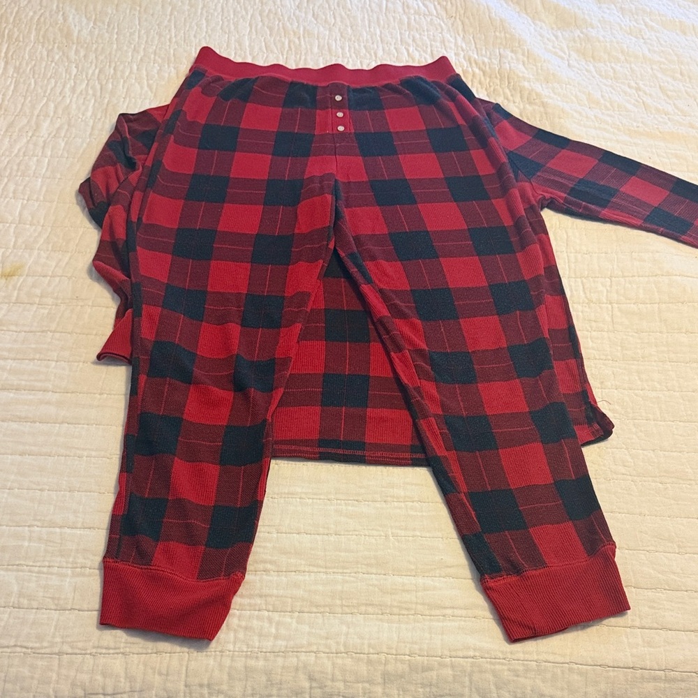 Plaid Red and Black Women’s Pajamas - Picture 5 of 5